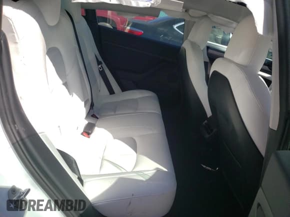 ✅ 2022 Tesla Model 3 Long Range • VIN: 5YJ3E1EB8NF253865 • Lot: 63837392. Wystawiony na Copart z przebiegiem 3 768 mil. Bezpłatny archiwum sprzedaży aukcyjnych z USA i szczegółowy raport historii pojazdu na DreamBid. Zdjęcie 6.