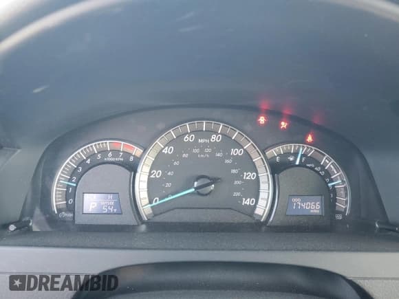 ✅ 2012 Toyota Camry SE • VIN: 4T1BF1FK6CU136230 • Lot: 91566905. Wystawiony na Copart z przebiegiem 174 066 mil. Bezpłatny archiwum sprzedaży aukcyjnych z USA i szczegółowy raport historii pojazdu na DreamBid. Zdjęcie 9.