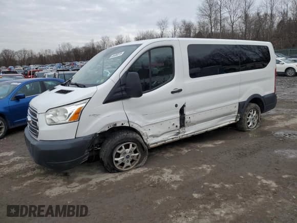 ✅ 2016 Ford Transit XLT • VIN: 1FMZK1YM0GKA42001 • Lot: 44488315. Listed on Copart with 106,634 mi. Free auction sales archive from the USA and detailed vehicle history report at DreamBid. Image 1.