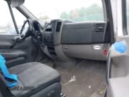 ✅ 2012 Freightliner Sprinter • VIN: WDYPE7CC6C5642880 • Лот: 41984593. Опубликован ранее на IAAI с пробегом 387 541 миль. Бесплатный доступ к архиву аукционных продаж из США и подробный отчёт об истории автомобиля на DreamBid. Изображение 5.