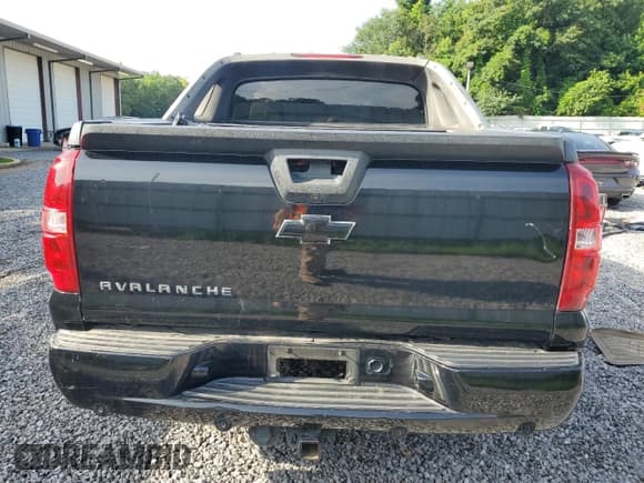 ✅ 2007 Chevrolet Avalanche LTZ • VIN: 3GNEC12J37G315395 • Лот: 61864445. Опубликован ранее на Copart с пробегом 195 807 миль. Бесплатный доступ к архиву аукционных продаж из США и подробный отчёт об истории автомобиля на DreamBid. Изображение 6.