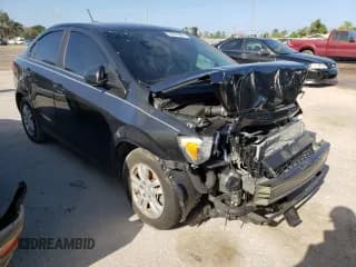 ✅ 2015 Chevrolet Sonic LT • VIN: 1G1JC5SB5F4198057 • Лот: 85386085. Опубликован ранее на Copart с пробегом 78 592 миль. Бесплатный доступ к архиву аукционных продаж из США и подробный отчёт об истории автомобиля на DreamBid. Изображение 1.