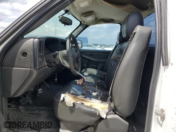 ✅ 2006 Chevrolet Silverado 1500 Work Truck • VIN: 3GCEC14X06G270277 • Лот: 52381474. Опубликован ранее на Copart с пробегом Не указан. Бесплатный доступ к архиву аукционных продаж из США и подробный отчёт об истории автомобиля на DreamBid. Изображение 7.