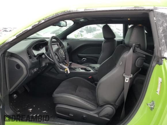 ✅ 2023 Dodge Challenger GT • VIN: 2C3CDZKG1PH528530 • Lot: 45149265. Wystawiony na Copart z przebiegiem 21 954 mil. Bezpłatny archiwum sprzedaży aukcyjnych z USA i szczegółowy raport historii pojazdu na DreamBid. Zdjęcie 7.