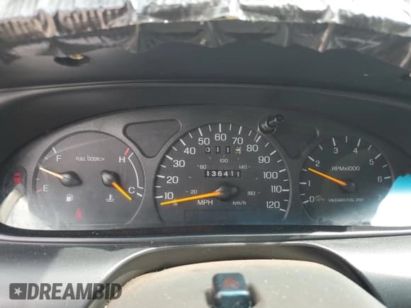 ✅ 1998 Ford Taurus LX • VIN: 1FAFP52S7WG271015 • Lot: 71518855. Listed on Copart with 136,411 mi. Free auction sales archive from the USA and detailed vehicle history report at DreamBid. Image 9.