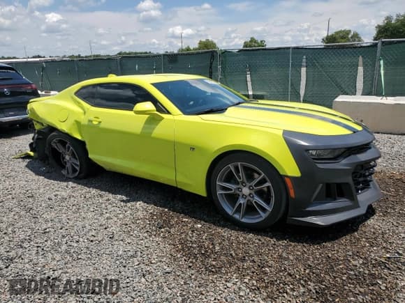 ✅ 2020 Chevrolet Camaro 2LT • VIN: 1G1FD1RX9L0138248 • Lot: 59248214. Listed on Copart with 56,599 mi. Free auction sales archive from the USA and detailed vehicle history report at DreamBid. Image 4.