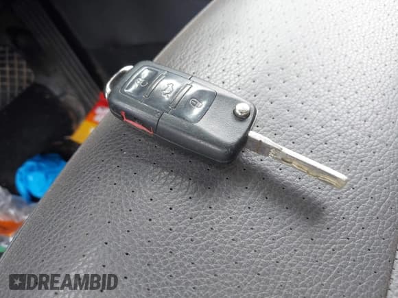 ✅ 2009 Volkswagen Jetta SE • VIN: 3VWRZ71KX9M038848 • Lot: 42849315. Listed on IAAI with 192,921 mi. Free auction sales archive from the USA and detailed vehicle history report at DreamBid. Image 11.