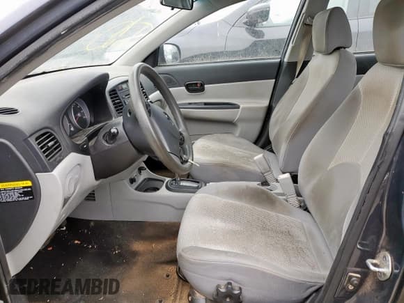 ✅ 2011 Hyundai Accent GLS • VIN: KMHCN4AC0BU604363 • Лот: 45577345. Опубликован ранее на Copart с пробегом 136 002 миль. Бесплатный доступ к архиву аукционных продаж из США и подробный отчёт об истории автомобиля на DreamBid. Изображение 7.