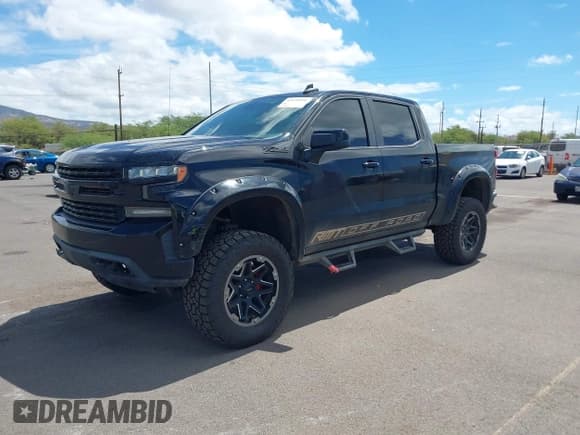 ✅ 2019 Chevrolet Silverado 1500 RST • VIN: 3GCUYEED5KG272481 • Lot: 42610410. Wystawiony na IAAI z przebiegiem 58 700 mil. Bezpłatny archiwum sprzedaży aukcyjnych z USA i szczegółowy raport historii pojazdu na DreamBid. Zdjęcie 20.