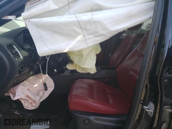 ✅ 2018 Dodge Durango R/T • VIN: 1C4SDJCT8JC371030 • Лот: 84271355. Опубликован ранее на Copart с пробегом 98 000 миль. Бесплатный доступ к архиву аукционных продаж из США и подробный отчёт об истории автомобиля на DreamBid. Изображение 7.