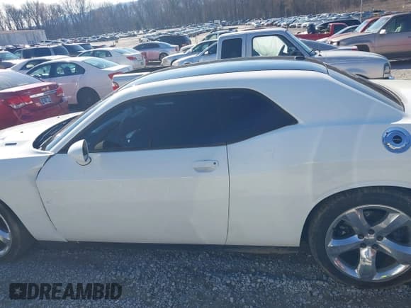 ✅ 2012 Dodge Challenger R/T Plus • VIN: 2C3CDYBT3CH168307 • Lot: 41563424. Wystawiony na IAAI z przebiegiem 123 797 mil. Bezpłatny archiwum sprzedaży aukcyjnych z USA i szczegółowy raport historii pojazdu na DreamBid. Zdjęcie 14.