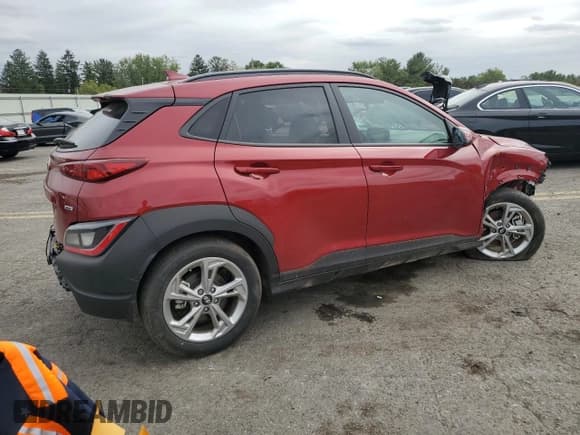 ✅ 2023 Hyundai Kona SEL • VIN: KM8K6CAB9PU052931 • Лот: 74078594. Опубликован ранее на Copart с пробегом Не указан. Бесплатный доступ к архиву аукционных продаж из США и подробный отчёт об истории автомобиля на DreamBid. Изображение 3.