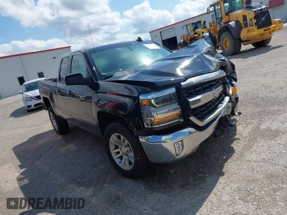 ✅ 2019 Chevrolet Silverado 1500 LT • VIN: 2GCRCPEC6K1208188 • Lot: 42327635. Wystawiony na IAAI z przebiegiem Nie podano. Bezpłatny archiwum sprzedaży aukcyjnych z USA i szczegółowy raport historii pojazdu na DreamBid. Zdjęcie 1.