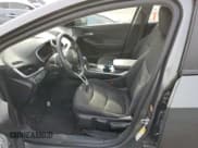 ✅ 2017 Chevrolet Volt LT • VIN: 1G1RC6S55HU217874 • Lot: 80613653. Wystawiony na Copart z przebiegiem 87 866 mil. Bezpłatny archiwum sprzedaży aukcyjnych z USA i szczegółowy raport historii pojazdu na DreamBid. Zdjęcie 7.