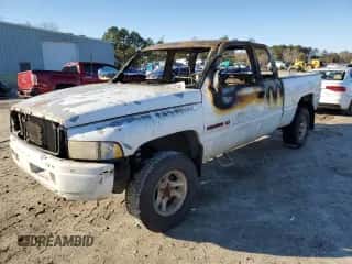 1997 Dodge 1500 с VIN 1B7HF13Y9VJ540974, выставлен на аукционе Copart как лот 84064214 с пробегом Не указан миль и На запчасти • Non repairable. История ставок и продаж доступна на DreamBid. Изображение 1.