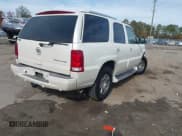 ✅ 2003 Cadillac Escalade • VIN: 1GYEK63N83R265043 • Lot: 43617960. Wystawiony na IAAI z przebiegiem 173 743 mil. Bezpłatny archiwum sprzedaży aukcyjnych z USA i szczegółowy raport historii pojazdu na DreamBid. Zdjęcie 4.