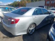 ✅ 2012 Toyota Camry LE • VIN: 4T1BF1FK0CU163052 • Lot: 43417357. Wystawiony na IAAI z przebiegiem 129 936 mil. Bezpłatny archiwum sprzedaży aukcyjnych z USA i szczegółowy raport historii pojazdu na DreamBid. Zdjęcie 4.