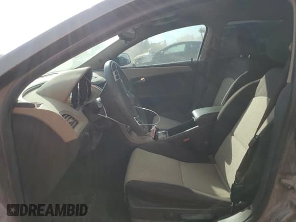 ✅ 2011 Chevrolet Malibu 1LS • VIN: 1G1ZB5E19BF318708 • Lot: 72632104. Listed on Copart with 138,549 mi. Free auction sales archive from the USA and detailed vehicle history report at DreamBid. Image 7.