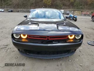 ✅ 2018 Dodge Challenger SXT Plus • VIN: 2C3CDZAG8JH271018 • Lot: 75694713. Wystawiony na Copart z przebiegiem 33 981 mil. Bezpłatny archiwum sprzedaży aukcyjnych z USA i szczegółowy raport historii pojazdu na DreamBid. Zdjęcie 5.