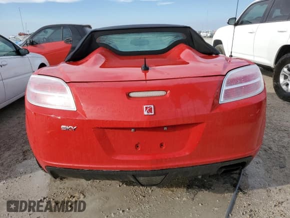 ✅ 2009 Saturn Sky • VIN: 1G8MN35B79Y103875 • Лот: 74669844. Опубликован ранее на Copart с пробегом Не указан. Бесплатный доступ к архиву аукционных продаж из США и подробный отчёт об истории автомобиля на DreamBid. Изображение 6.