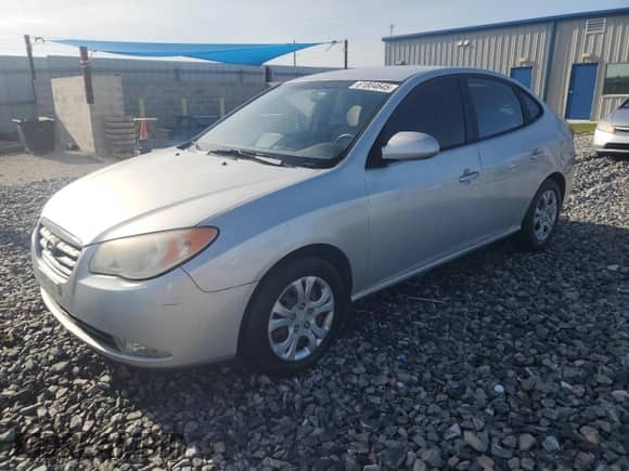 ✅ 2009 Hyundai Elantra SE • VIN: KMHDU46D79U699197 • Lot: 61804645. Wystawiony na Copart z przebiegiem 151 546 mil mil. Skorzystaj z bezpłatnego archiwum sprzedaży aukcyjnych z USA i zobacz szczegółowy raport historii pojazdu na DreamBid. Zdjęcie 1.