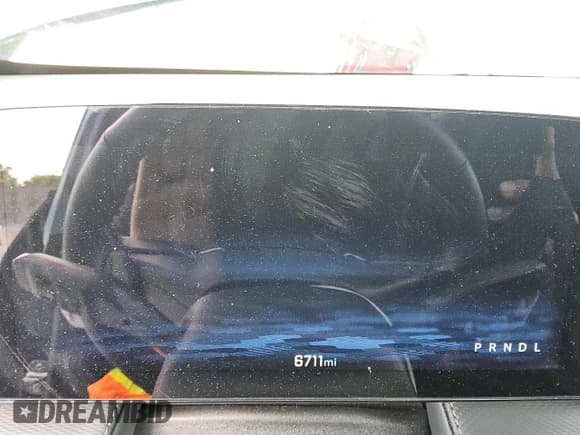 ✅ 2025 Chevrolet Equinox AWD LT • VIN: 3GNAXPEG4SL323060 • Lot: 62773415. Wystawiony na Copart z przebiegiem 6 711 mil. Bezpłatny archiwum sprzedaży aukcyjnych z USA i szczegółowy raport historii pojazdu na DreamBid. Zdjęcie 9.