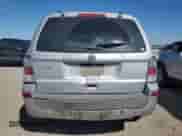 2011 Mercury Mariner z VIN 4M2CN8B77BKJ05126, wystawiony jako Copart lot #48365395 z przebiegiem 179 768 mil mil oraz Szkoda całkowita • Salvage title. Historia ofert i sprzedaży dostępna na DreamBid. Obrazek 6.