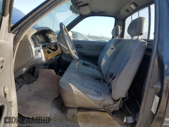 ✅ 1993 Toyota T100 DX • VIN: JT4VD10A6P0003620 • Lot: 52171365. Listed on Copart with 265,348 mi. Free auction sales archive from the USA and detailed vehicle history report at DreamBid. Image 7.