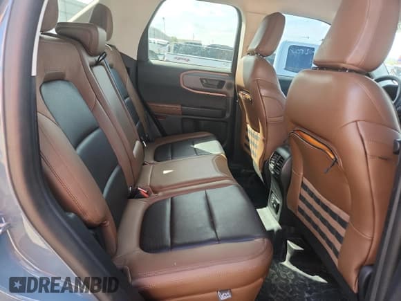 ✅ 2022 Ford Bronco Sport Badlands • VIN: 3FMCR9D96NRD13668 • Лот: 85004415. Опубликован ранее на Copart с пробегом 34 107 миль. Бесплатный доступ к архиву аукционных продаж из США и подробный отчёт об истории автомобиля на DreamBid. Изображение 10.