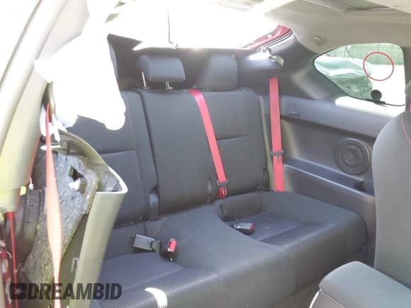 ✅ 2016 Scion tC • VIN: JTKJF5C73GJ025464 • Lot: 43566061. Wystawiony na IAAI z przebiegiem 67 157 mil. Bezpłatny archiwum sprzedaży aukcyjnych z USA i szczegółowy raport historii pojazdu na DreamBid. Zdjęcie 8.