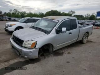 ✅ 2005 Nissan Titan SE • VIN: 1N6AA06A35N546350 • Лот: 51342975. Опубликован ранее на Copart с пробегом Не указан. Бесплатный доступ к архиву аукционных продаж из США и подробный отчёт об истории автомобиля на DreamBid. Изображение 1.