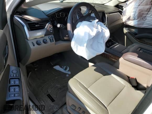 2015 Chevrolet Suburban LTZ z VIN 1GNSKKKC2FR507306, wystawiony jako Copart lot #65394694 z przebiegiem 45 756 mil mil oraz Czysty tytuł • Clean title. Historia ofert i sprzedaży dostępna na DreamBid. Obrazek 8.