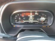 ✅ 2023 GMC Yukon XL SLT • VIN: 1GKS2GKD6PR227604 • Lot: 87262415. Wystawiony na Copart z przebiegiem 35 450 mil. Bezpłatny archiwum sprzedaży aukcyjnych z USA i szczegółowy raport historii pojazdu na DreamBid. Zdjęcie 9.