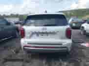 2025 Hyundai Palisade Calligraphy z VIN KM8R74GE8SU828199, wystawiony jako IAAI lot #41939641 z przebiegiem 16 939 mil mil oraz . Historia ofert i sprzedaży dostępna na DreamBid. Obrazek 16.