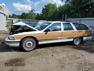 ✅ 1996 Buick Roadmaster Estate Collectors Edition • VIN: 1G4BR82PXTR420724 • Lot: 67904204. Wystawiony na Copart z przebiegiem 90 230 mil. Bezpłatny archiwum sprzedaży aukcyjnych z USA i szczegółowy raport historii pojazdu na DreamBid. Zdjęcie 1.