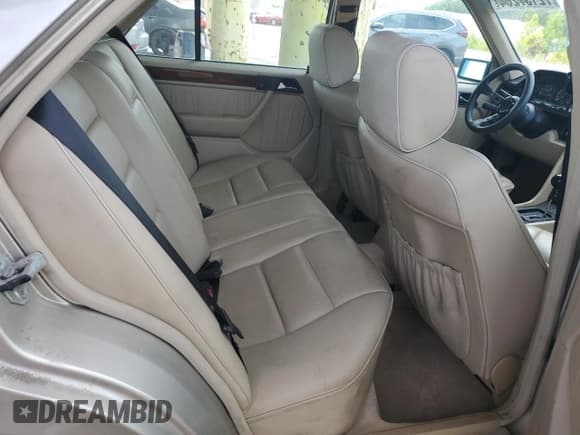 ✅ 1995 Mercedes-Benz E 320 • VIN: WDBEA32E4SC269955 • Lot: 72137264. Listed on Copart with 218,960 mi. Free auction sales archive from the USA and detailed vehicle history report at DreamBid. Image 10.
