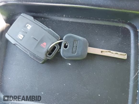 ✅ 2017 GMC Sierra 1500 • VIN: 1GTV2LEC9HZ396442 • Лот: 43440663. Опубликован ранее на IAAI с пробегом 94 076 миль. Бесплатный доступ к архиву аукционных продаж из США и подробный отчёт об истории автомобиля на DreamBid. Изображение 11.