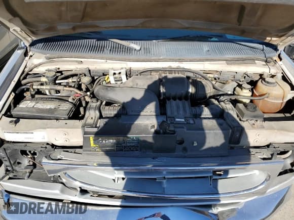 ✅ 2002 Ford Econoline Passenger XL • VIN: 1FMRE11LX2HB04681 • Lot: 60885454. Listed on Copart with 114,665 mi. Free auction sales archive from the USA and detailed vehicle history report at DreamBid. Image 12.