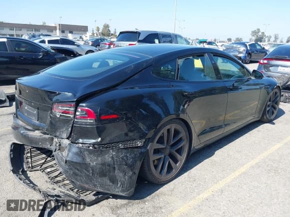 ✅ 2023 Tesla Model S • VIN: 5YJSA1E57PF508686 • Лот: 42758902. Опубликован ранее на IAAI с пробегом Не указан. Бесплатный доступ к архиву аукционных продаж из США и подробный отчёт об истории автомобиля на DreamBid. Изображение 4.
