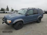 ✅ 2000 Ford Explorer XLT • VIN: 1FMZU63P6YZB71118 • Lot: 53073075. Wystawiony na Copart z przebiegiem 86 387 mil. Bezpłatny archiwum sprzedaży aukcyjnych z USA i szczegółowy raport historii pojazdu na DreamBid. Zdjęcie 1.