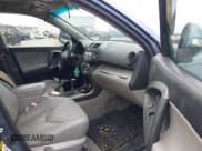 ✅ 2009 Toyota RAV4 Limited • VIN: JTMBK31V19D001937 • Lot: 43811447. Listed on IAAI with 286,538 mi. Free auction sales archive from the USA and detailed vehicle history report at DreamBid. Image 5.