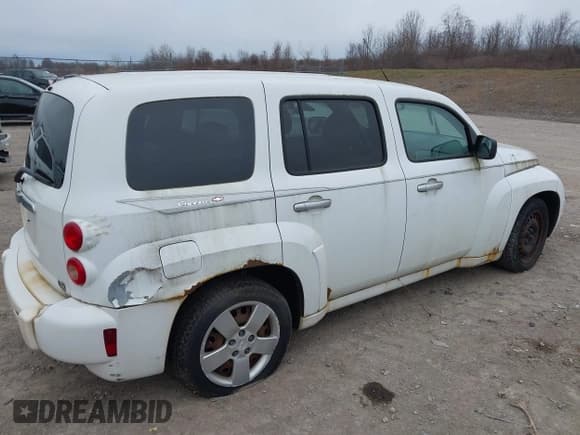 ✅ 2007 Chevrolet HHR LS • VIN: 3GNDA13D07S607125 • Lot: 41902602. Listed on IAAI with Not provided. Free auction sales archive from the USA and detailed vehicle history report at DreamBid. Image 6.