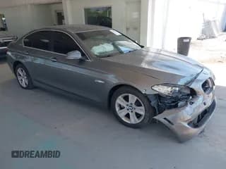 ✅ 2013 BMW 5 Series 528i xDrive • VIN: WBAXH5C58DD112374 • Лот: 43091732. Опубликован ранее на IAAI с пробегом 153 737 миль. Бесплатный доступ к архиву аукционных продаж из США и подробный отчёт об истории автомобиля на DreamBid. Изображение 1.