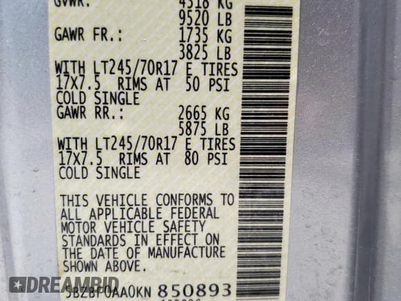 ✅ 2019 Nissan NV 3500 HD SV • VIN: 5BZBF0AA0KN850893 • Lot: 60557695. Wystawiony na Copart z przebiegiem 73 061 mil. Bezpłatny archiwum sprzedaży aukcyjnych z USA i szczegółowy raport historii pojazdu na DreamBid. Zdjęcie 13.