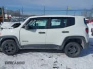 ✅ 2021 Jeep Renegade Jeepster • VIN: ZACNJDABXMPN11013 • Lot: 41394498. Wystawiony na IAAI z przebiegiem 56 035 mil. Bezpłatny archiwum sprzedaży aukcyjnych z USA i szczegółowy raport historii pojazdu na DreamBid. Zdjęcie 15.