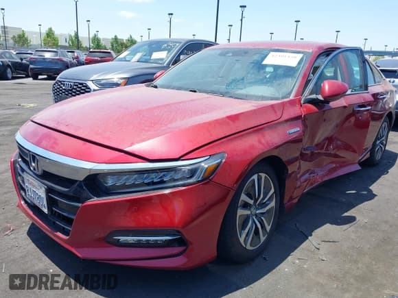 ✅ 2019 Honda Accord Touring • VIN: 1HGCV3F91KA000531 • Lot: 42391448. Listed on IAAI with 70,355 mi. Free auction sales archive from the USA and detailed vehicle history report at DreamBid. Image 2.