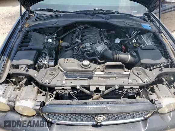 ✅ 2008 Jaguar XJ Vanden Plas • VIN: SAJWA82B28SH19193 • Лот: 59598725. Опубликован ранее на Copart с пробегом 173 805 миль. Бесплатный доступ к архиву аукционных продаж из США и подробный отчёт об истории автомобиля на DreamBid. Изображение 11.