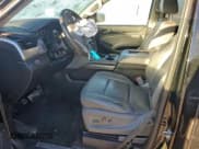 ✅ 2016 Chevrolet Suburban LT • VIN: 1GNSCHKC4GR446168 • Lot: 96157215. Wystawiony na Copart z przebiegiem 111 513 mil. Bezpłatny archiwum sprzedaży aukcyjnych z USA i szczegółowy raport historii pojazdu na DreamBid. Zdjęcie 7.