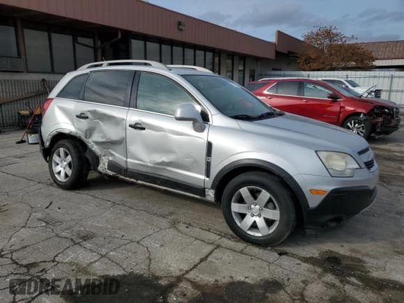 ✅ 2012 Chevrolet Captiva Sport LS • VIN: 3GNAL2EK1CS521640 • Lot: 77411864. Wystawiony na Copart z przebiegiem 142 731 mil. Bezpłatny archiwum sprzedaży aukcyjnych z USA i szczegółowy raport historii pojazdu na DreamBid. Zdjęcie 4.