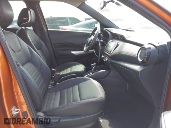 ✅ 2019 Nissan Kicks S • VIN: 3N1CP5CU9KL546356 • Лот: 42532076. Опубликован ранее на IAAI с пробегом 68 361 миль. Бесплатный доступ к архиву аукционных продаж из США и подробный отчёт об истории автомобиля на DreamBid. Изображение 5.